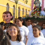 Bajo la mirada de María: caminar con fe en comunidad