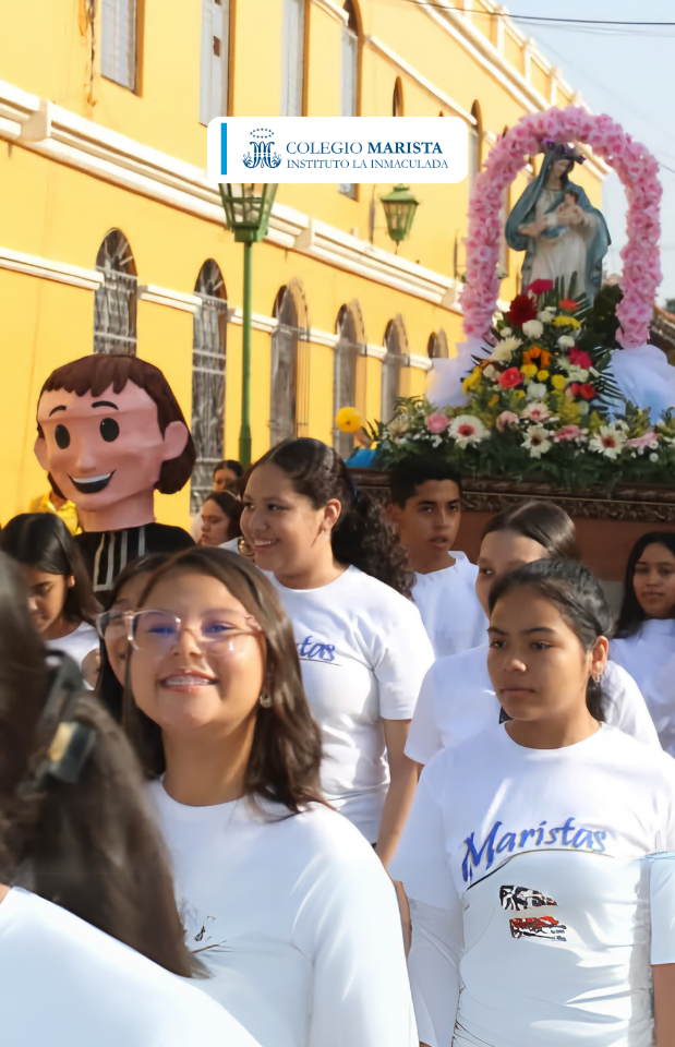 Bajo la mirada de María: caminar con fe en comunidad