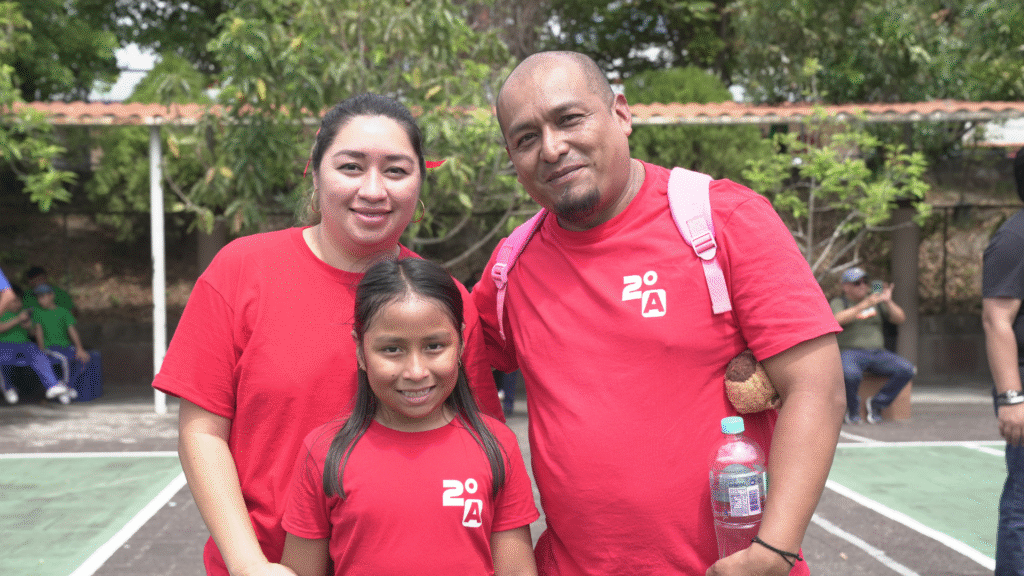 Imagen representativa del artículo “La familia, primera escuela de valores maristas”, sobre el rol del hogar como primer espacio de fe, amor y fraternidad.